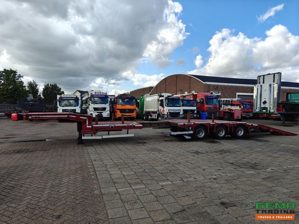 Wega Vega3 12m Semi-Low Loader - 1.8m Extendable - Hydraulic Deck - Hydraulic Ramps - Trailing Axle + Lift Axle - 07/2027 MOT
