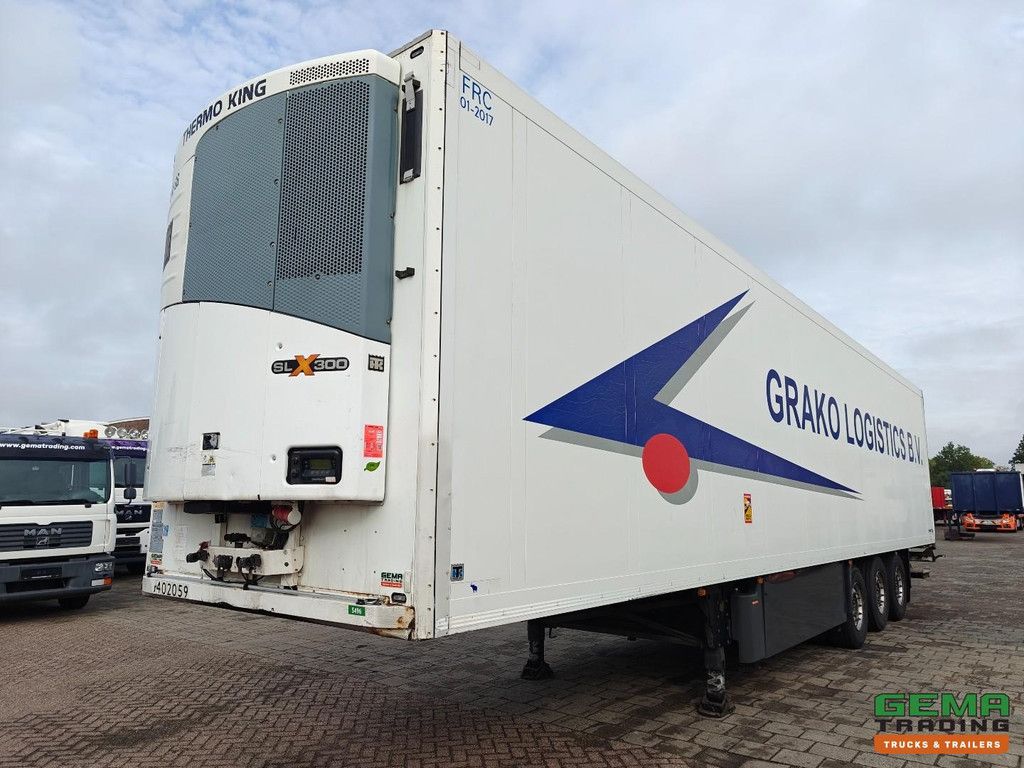 Schmitz Cargobull SKO 24 Kühl-/Gefrierbox + ThermoKing SLX300 (4558 Betriebsstunden) + Ladebordwand 2000 kg - Verzinkt - Scheibenbremse - TÜV bis 06/2027