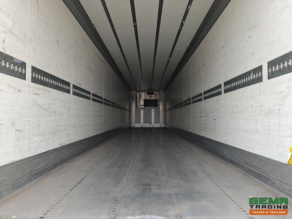 Schmitz Cargobull SKO 24 Kühl-/Gefrierbox + ThermoKing SLX300 (4558 Betriebsstunden) + Ladebordwand 2000 kg - Verzinkt - Scheibenbremse - TÜV bis 06/2027