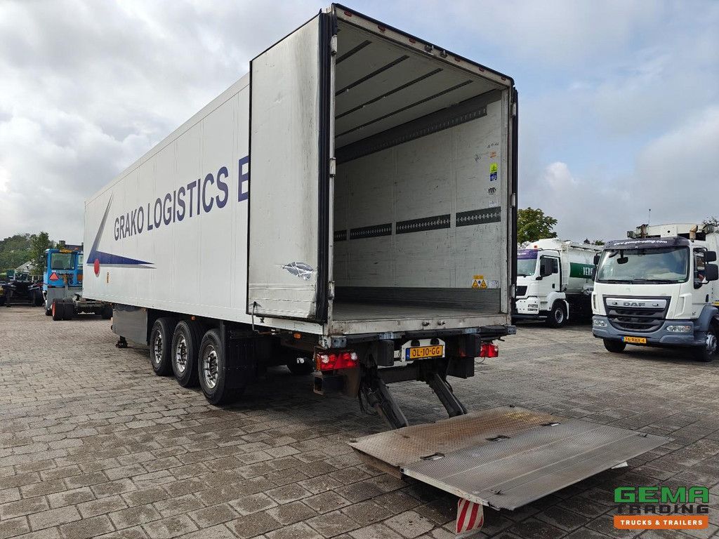 Schmitz Cargobull SKO 24 Kühl-/Gefrierbox + ThermoKing SLX300 (4558 Betriebsstunden) + Ladebordwand 2000 kg - Verzinkt - Scheibenbremse - TÜV bis 06/2027