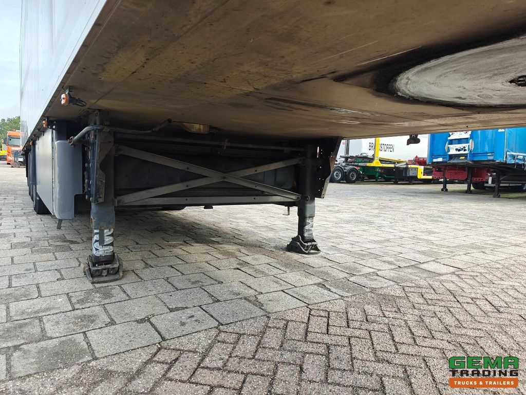 Schmitz Cargobull SKO 24 Kühl-/Gefrierbox + ThermoKing SLX300 (4558 Betriebsstunden) + Ladebordwand 2000 kg - Verzinkt - Scheibenbremse - TÜV bis 06/2027
