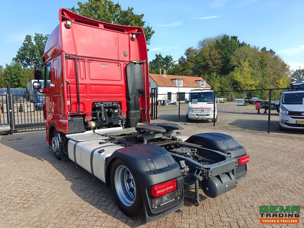 DAF XF 530 FT 4x2 SuperSpaceCab Euro6C - Retarder - Air-operated Lifting Plate - Full Air - SmartTachoV2 - German Registration