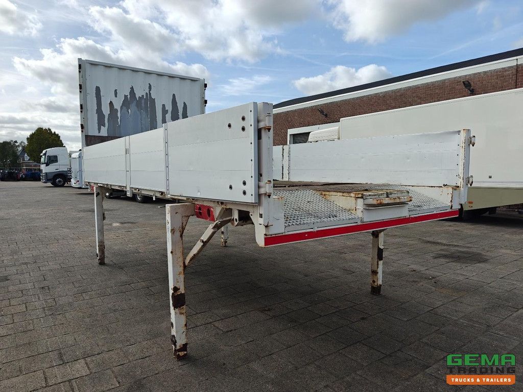 Krone WP73 LF4-BW 5.65m Swap Box with Loading Ramps - Support Legs - ALU Side Panels - Tie-down Eyes - Double Twistlocks