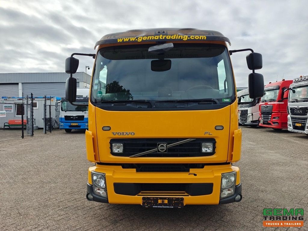Volvo FL 240 4x2 Schlafkabine Euro 5 - 6-Zylinder - Thomas 12/5 t + Seilwinde 3,6 t + Brille 2000 kg - Navi - TÜV bis 03/2027