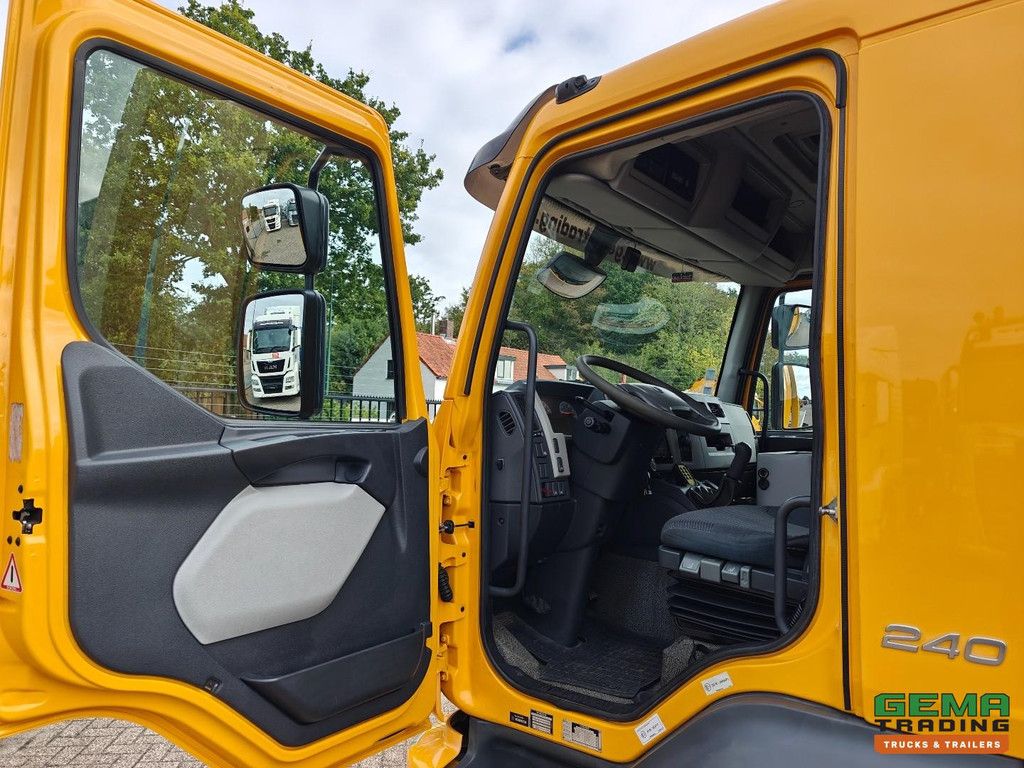 Volvo FL 240 4x2 Schlafkabine Euro 5 - 6-Zylinder - Thomas 12/5 t + Seilwinde 3,6 t + Brille 2000 kg - Navi - TÜV bis 03/2027