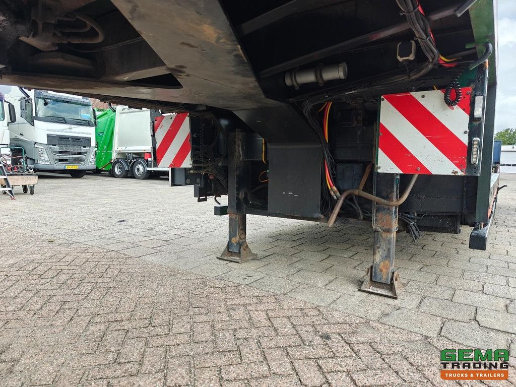 Nooteboom MCO 42 03V L Tieflader 12,4 m - 3-Achser mit Zwangslenkung - Fernbedienung - ausziehbar auf 5,8 m - lackierte Kofferaufbauten - Twistlocks
