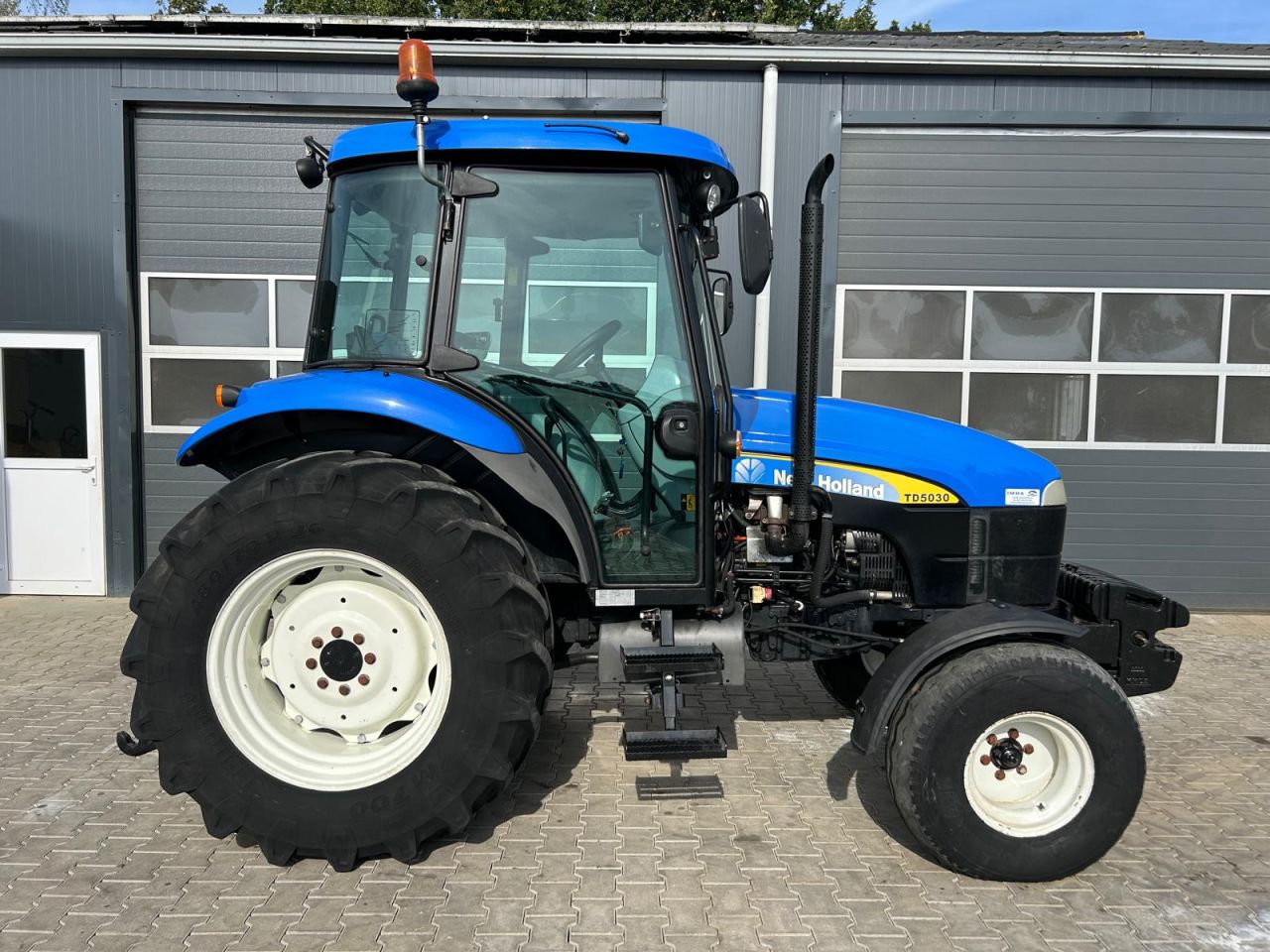 New holland TD5030
