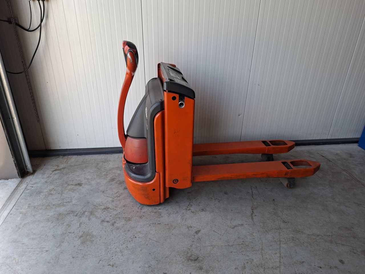 Elektrische palletwagen Linde T16 1600 kg accu 2020