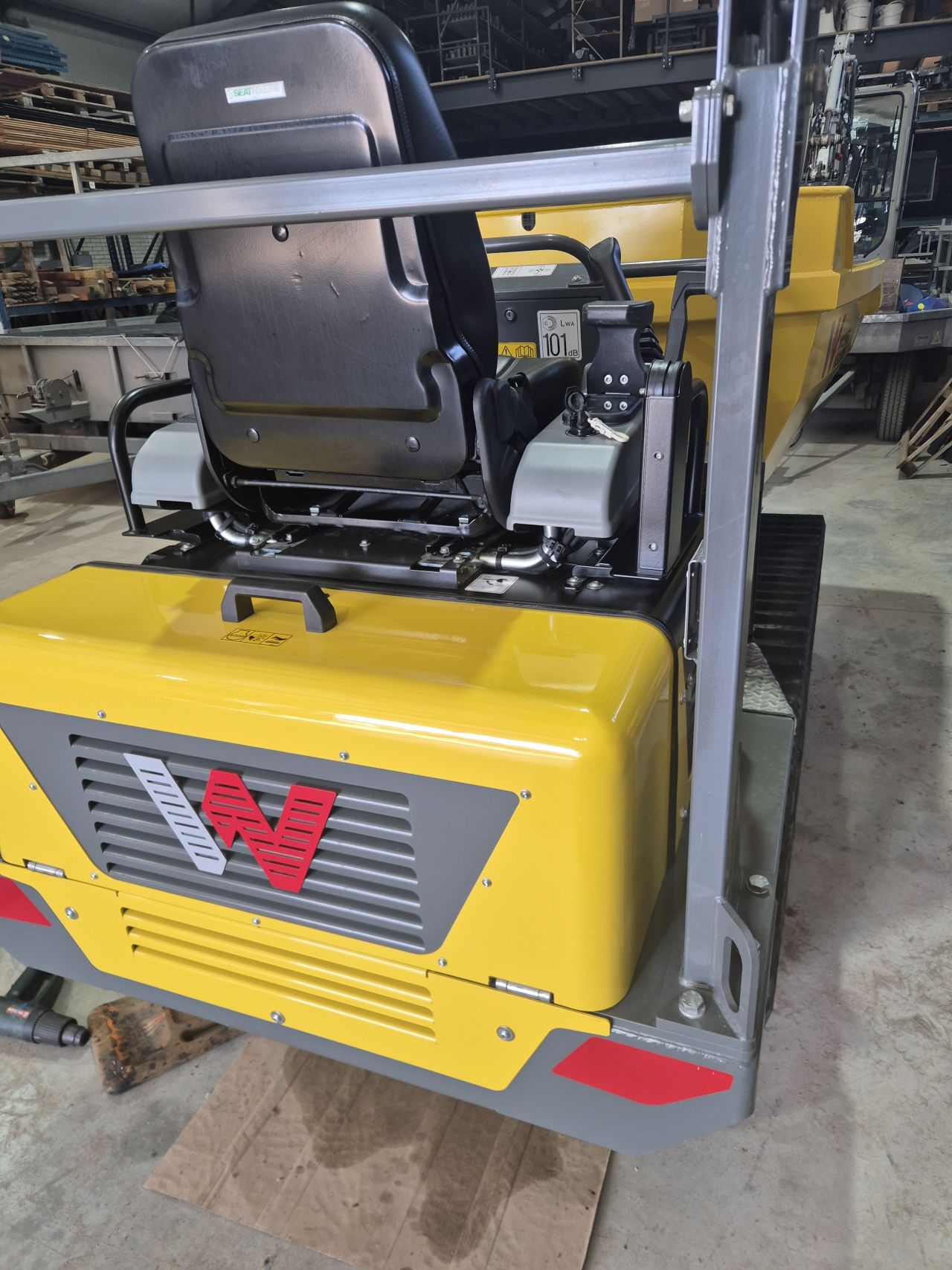 Wacker DT23 rupsdumper 118 uur!