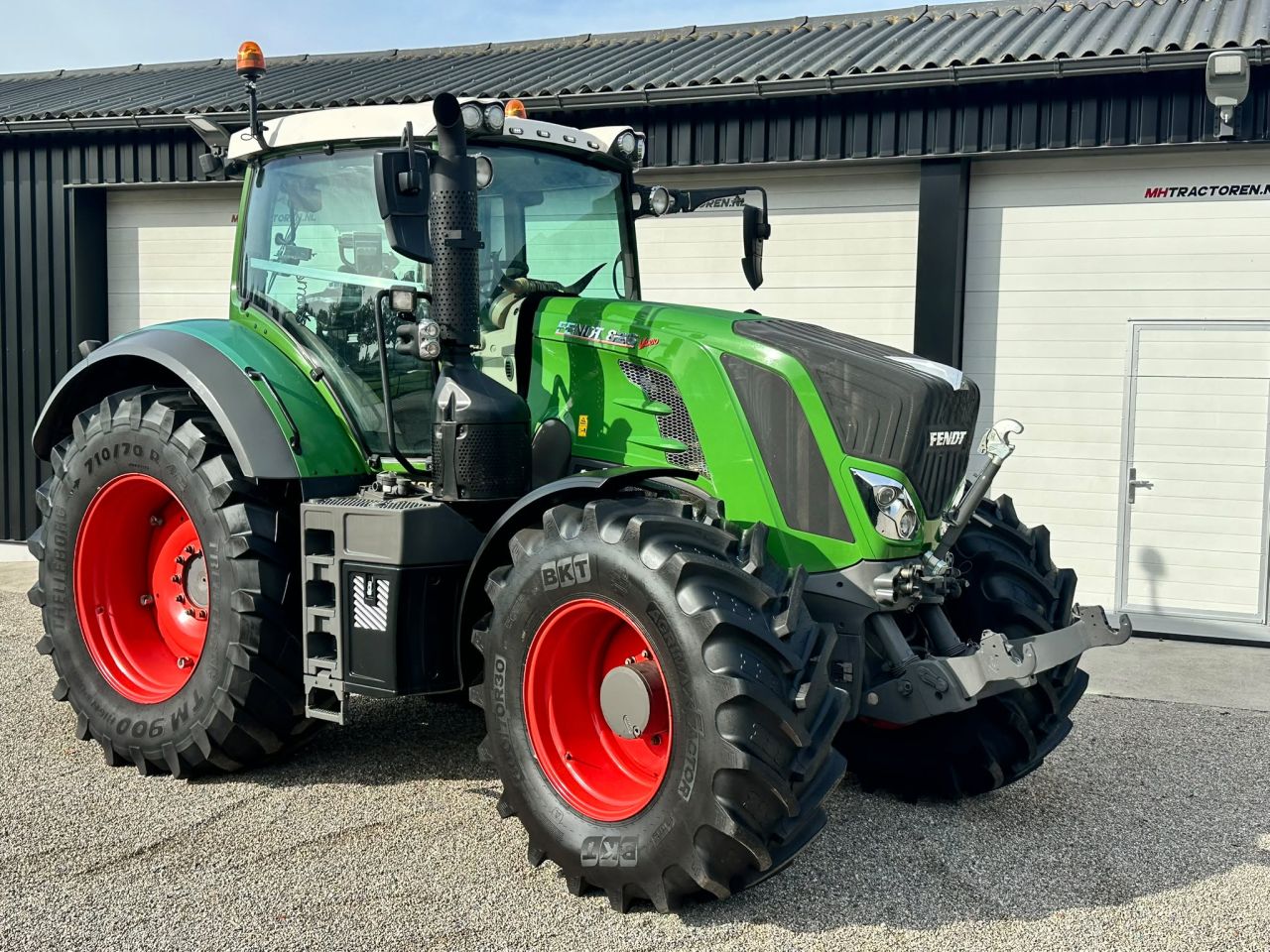 Fendt 826