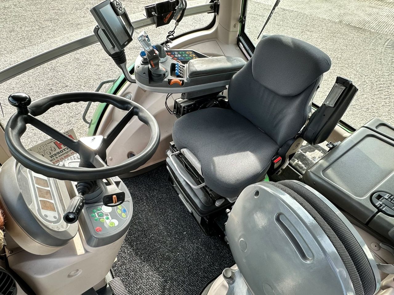 Fendt 826