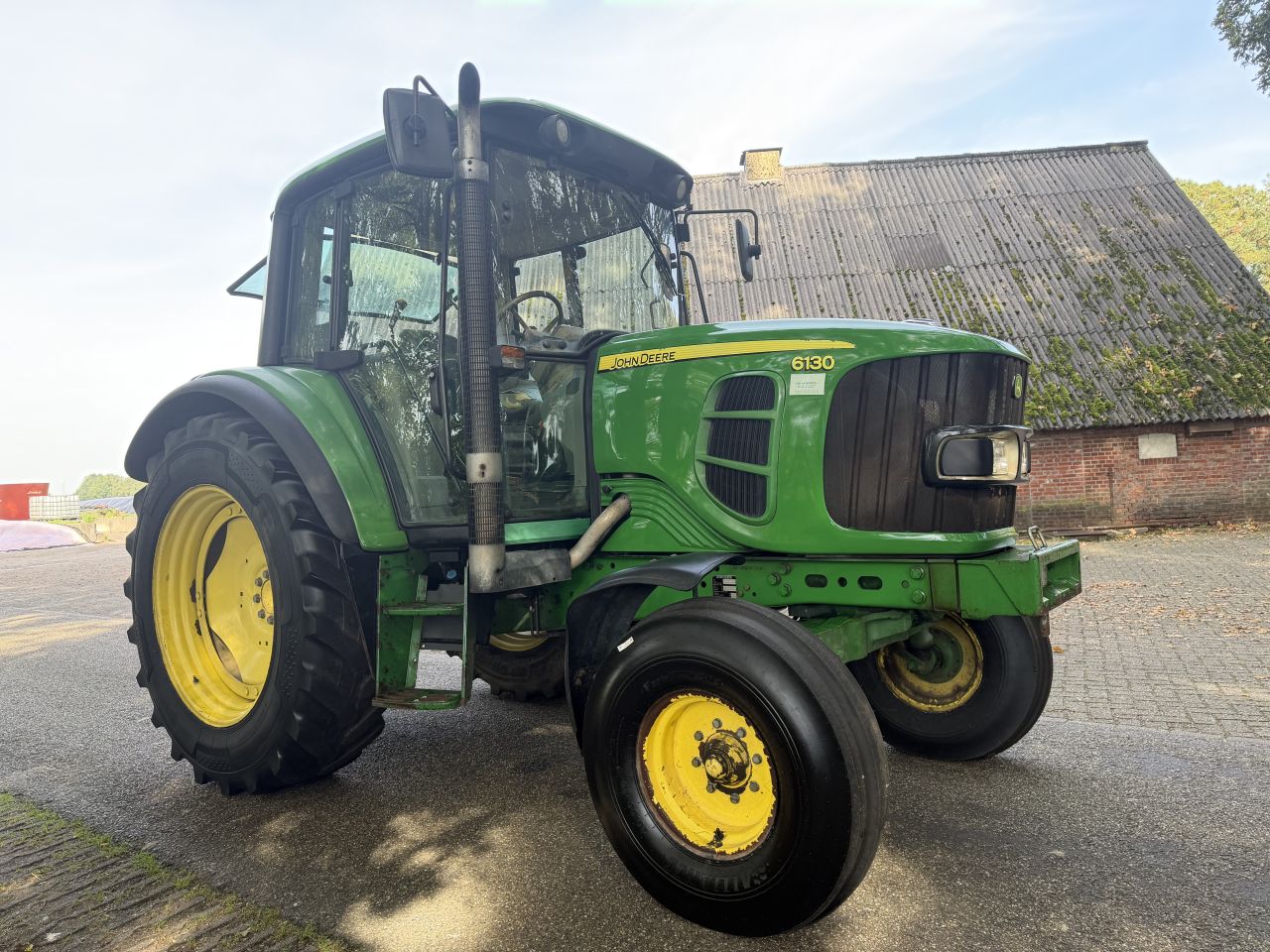 John Deere 6130