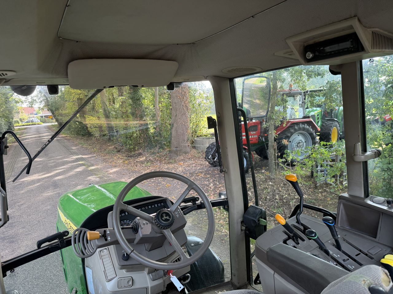 John Deere 6130