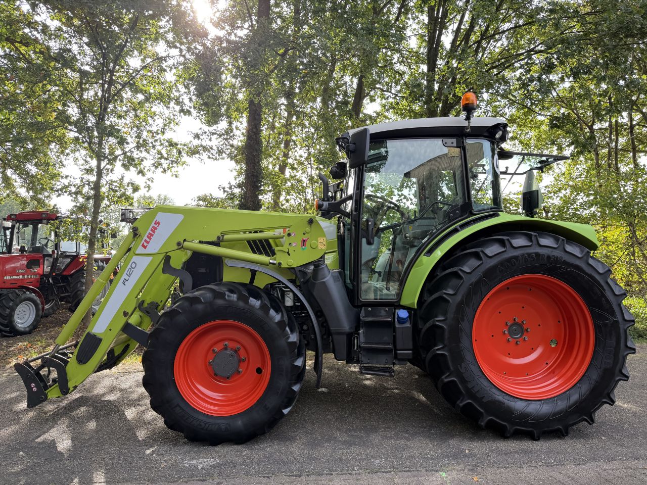 Claas Arion 440 CIS met maar 1860 uur
