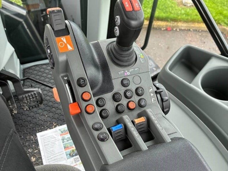 Claas ARION 630 CMATIC CIS+