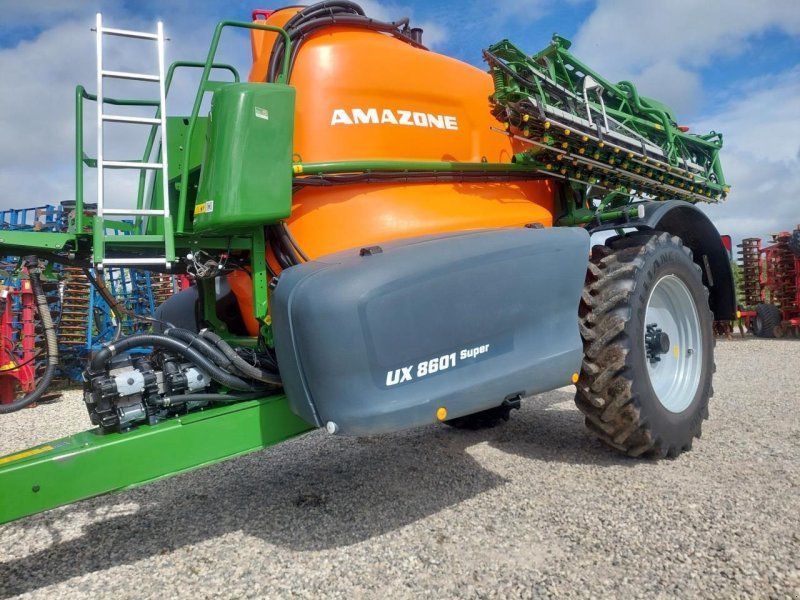 Amazone UX 860130m- 25cm dyseafstand