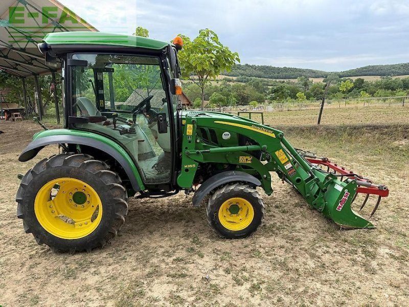 John Deere 3038r