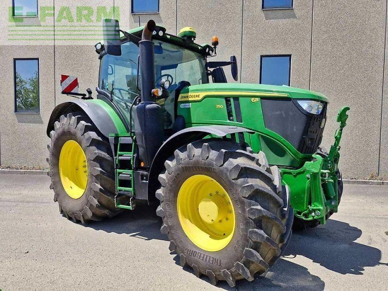 John Deere 6r 250