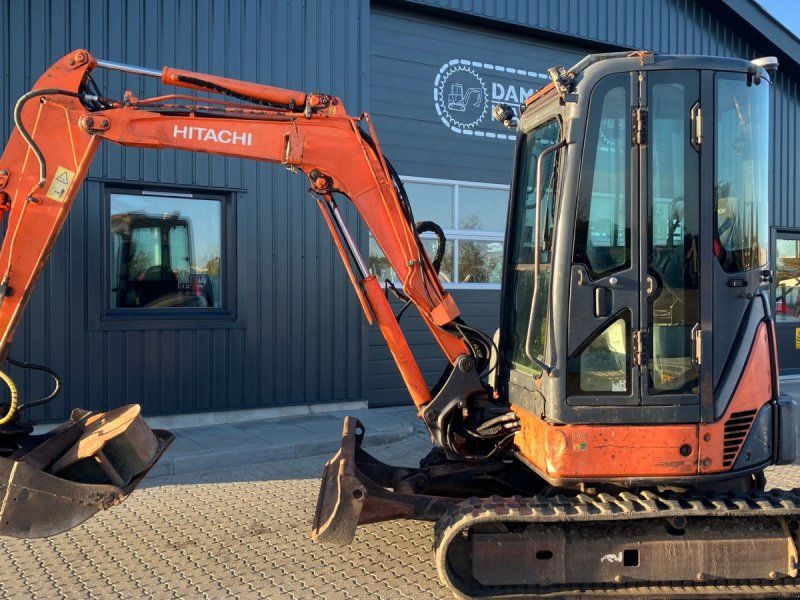 Hitachi ZX30U-2 ZX30U-2