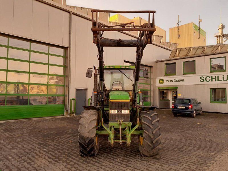 John Deere 6800