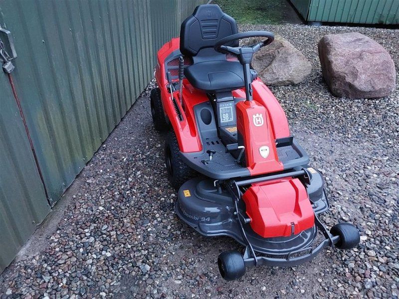 Husqvarna R 214TC