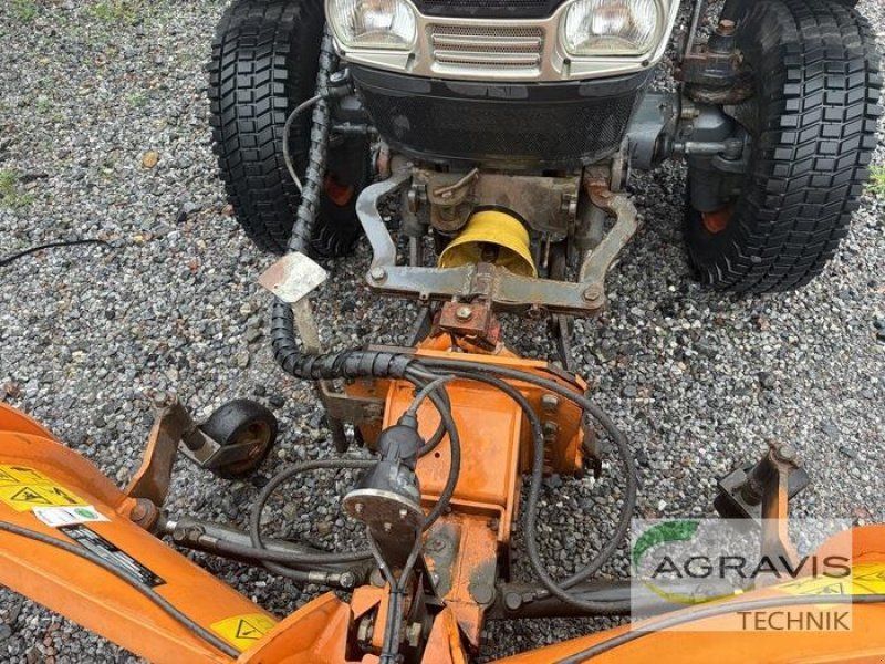 Kubota L2421 DHL