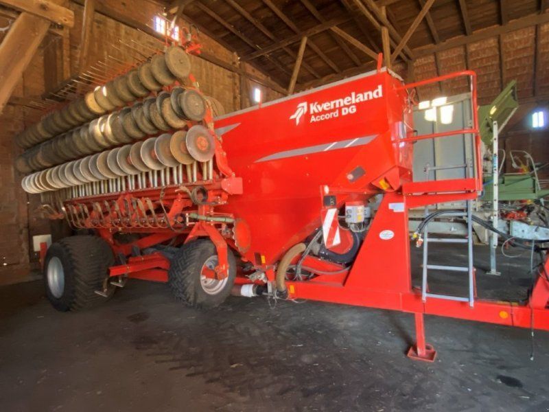 Kverneland DG 10000