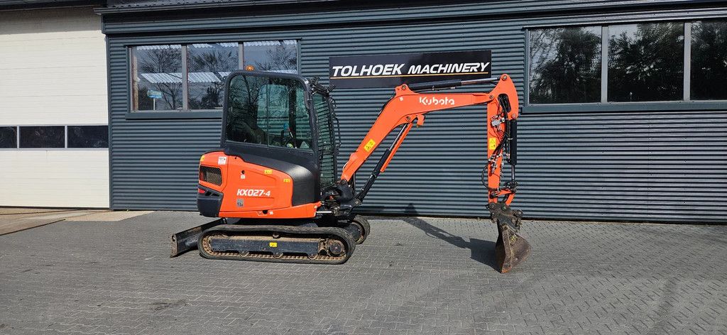Kubota KX027-4