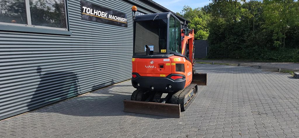 Kubota KX027-4