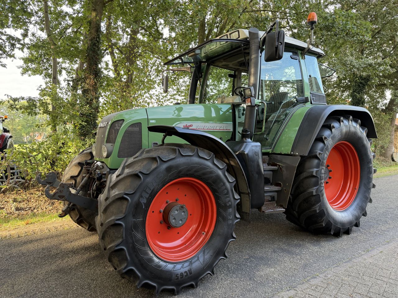 Fendt Favorit 716