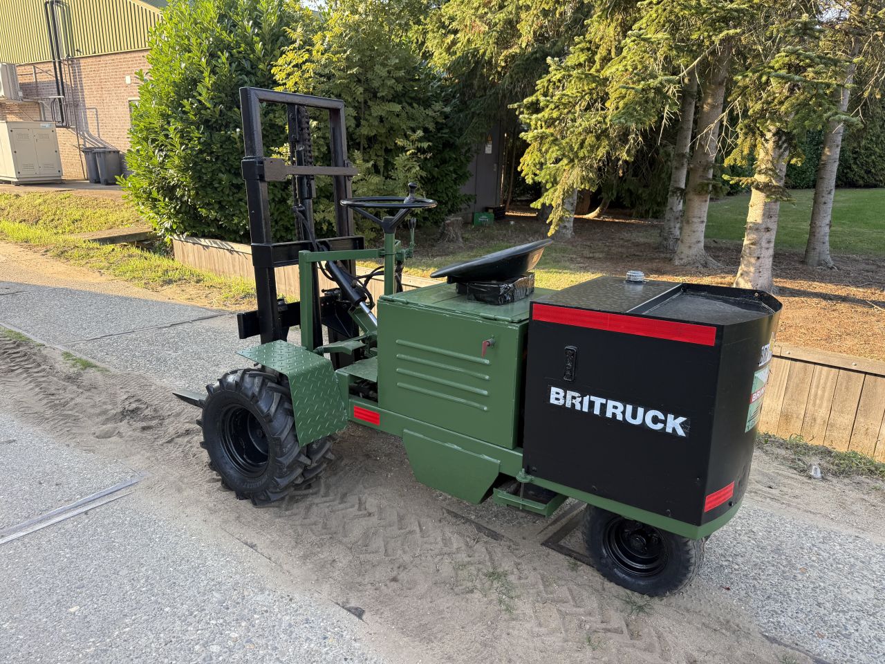 Britruck diesel Ruwterrein heftruck