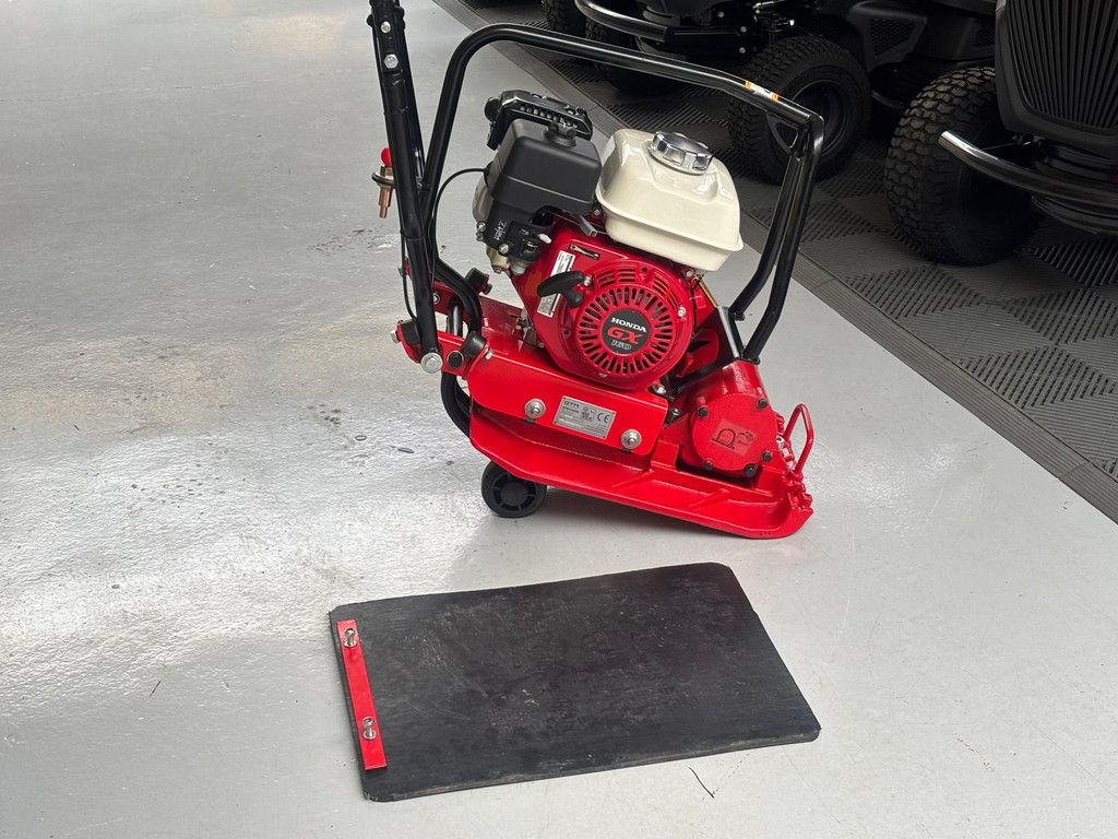 Honda Trilplaat incl. Rubbermat en wielstel trilmachine