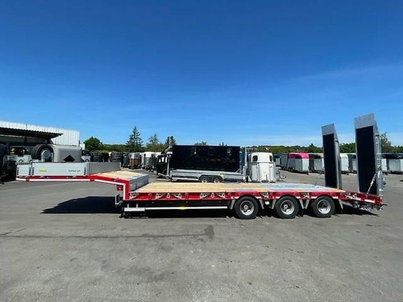 Humbaur HTS 30K Schwerlast Sattelauflieger Tieflader  verzinkt