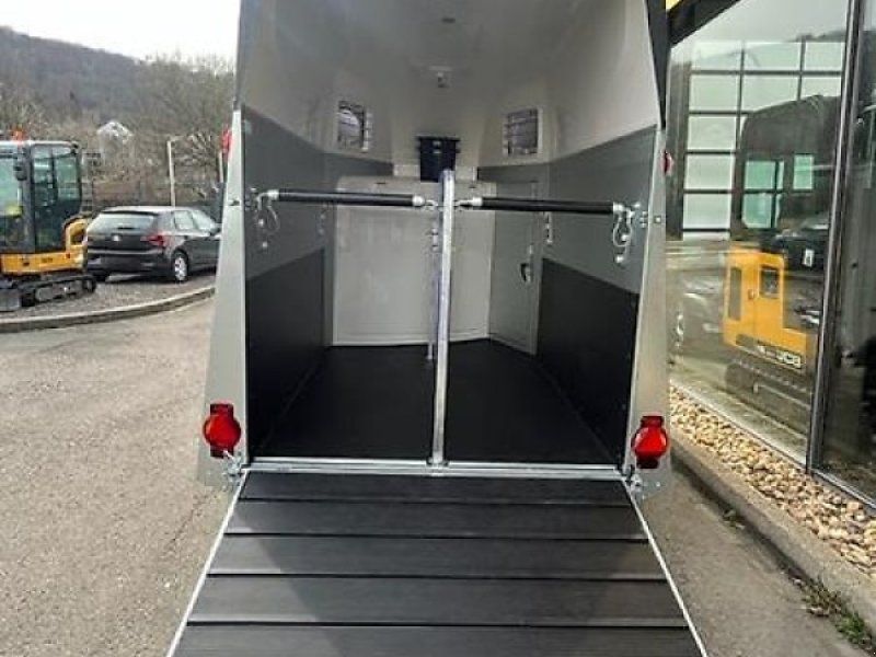 Humbaur Equitos Alu Plus 2-Pferde 2,4t SK DS
