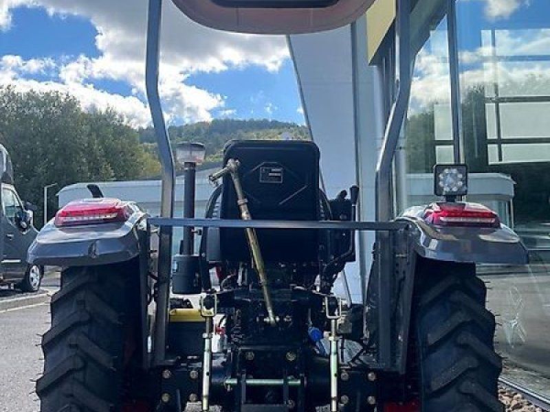 Trecker Plus Power TT254 4WD Schlepper Servo