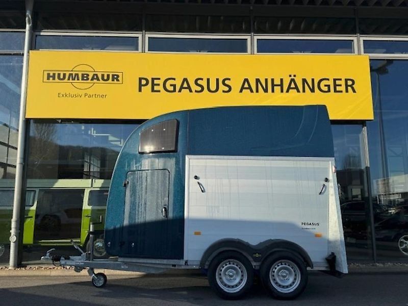 Humbaur Pegasus 2 Pferde 2,4t ALU  Sattelkammer