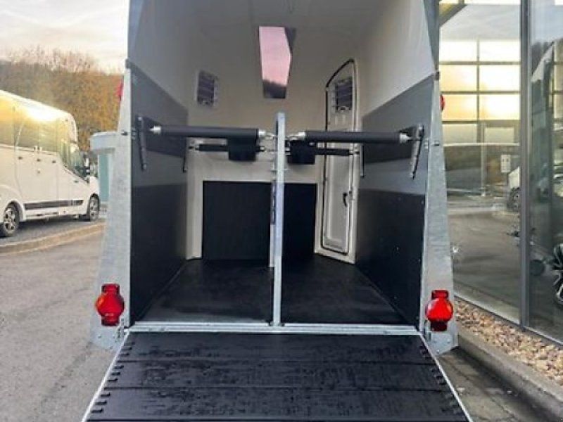 Humbaur Pegasus 2 Pferde 2,4t. D/S Klappe Panorama