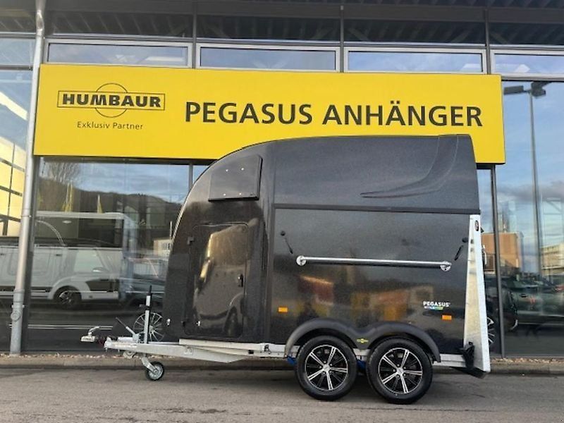 Humbaur Pegasus Style 2 Pferde Vollpoly Aluboden 2,7t.