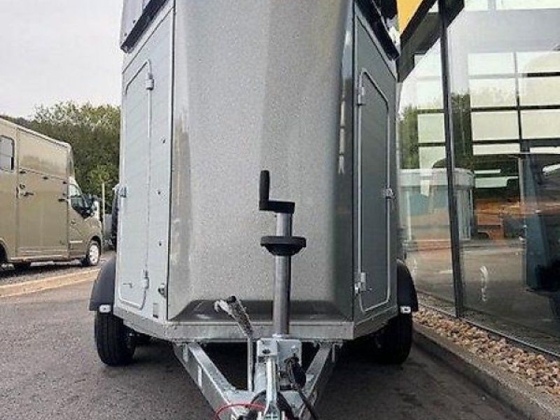 Humbaur XANTHOS AERO Pferde  2,4t. DS SK ALU