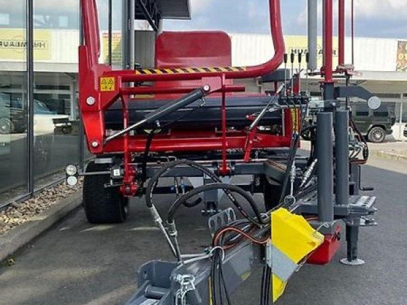 Metal-Fach Z593   Selbstlader Wickeltisch