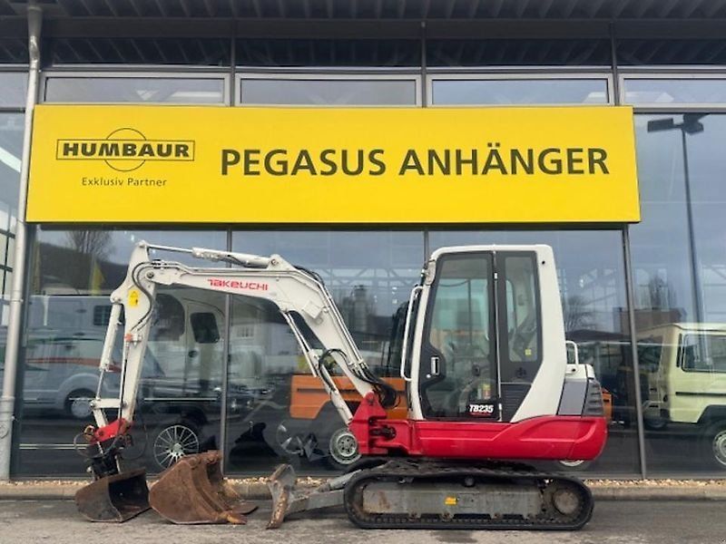 Takeuchi TB235 Kompaktbagger Schnellwechsler
