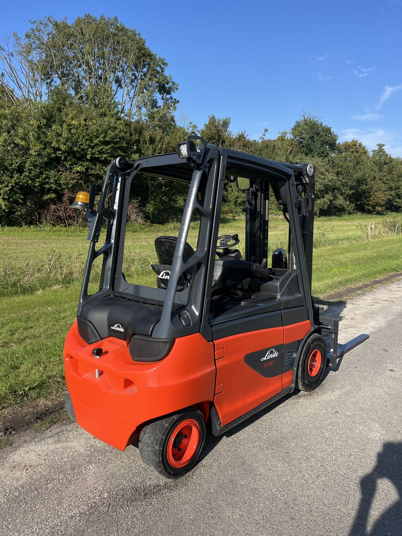 Linde E30-01 elektrische heftruck triplo sideshift 2338 uur!