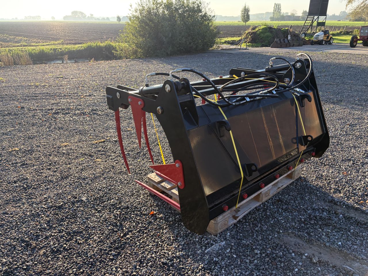 Mestklem nieuw 160 cm euro aansluiting mestvork