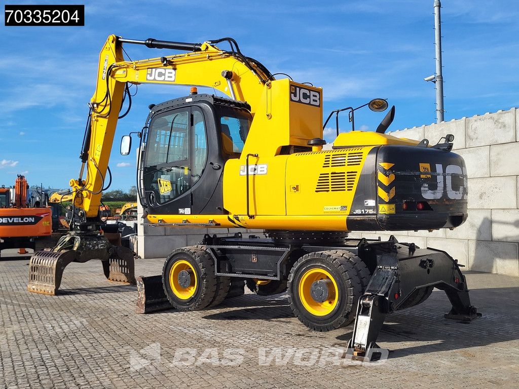 JCB JS175 W Lift Cabin