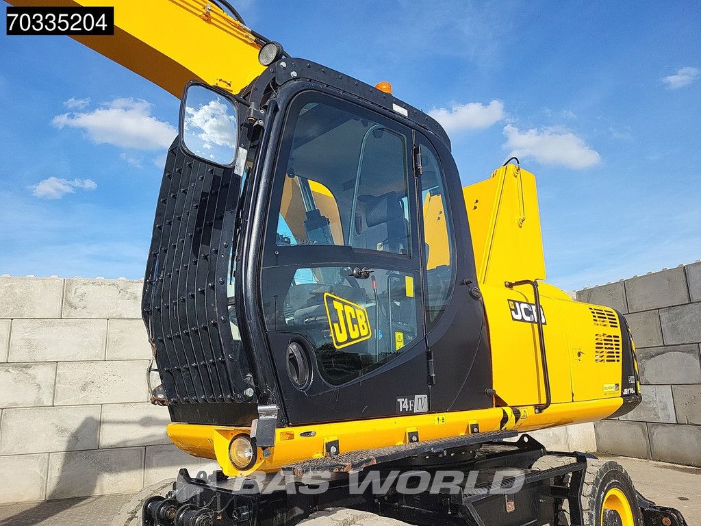 JCB JS175 W Lift Cabin