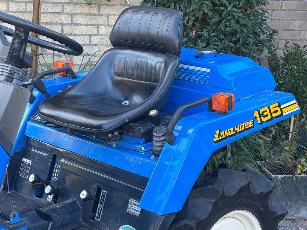 Iseki Landhope 135 gebruikte minitractor 3cil. met frees