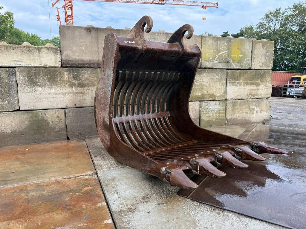CW45 skeleton bucket/ Puinriek/ Gitterlöffel