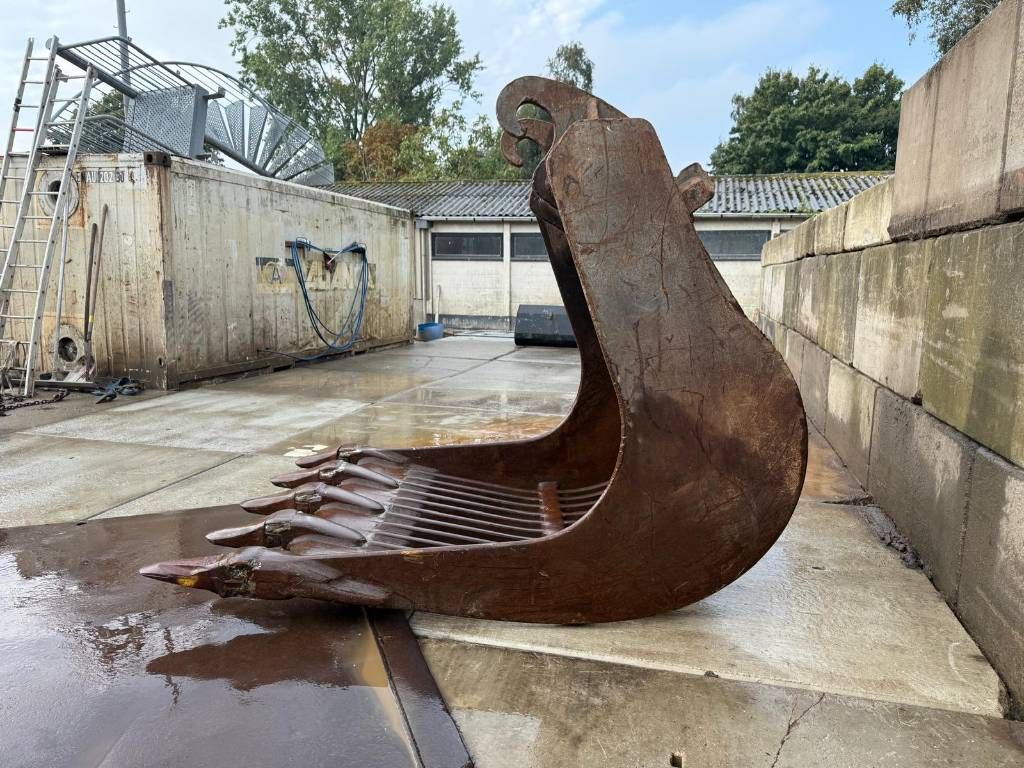 CW45 skeleton bucket/ Puinriek/ Gitterlöffel