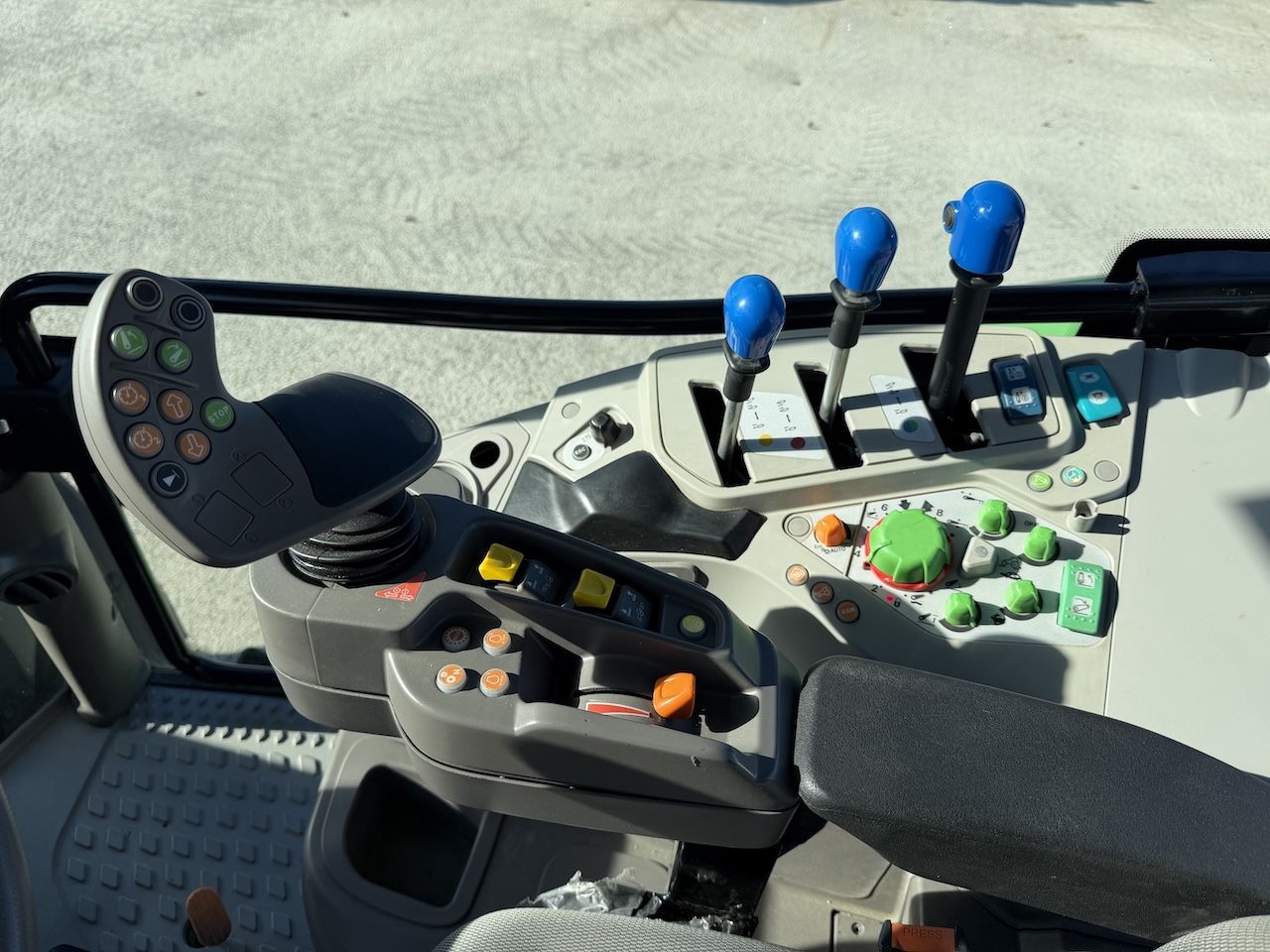 Deutz Fahr 6135C TTV Vario