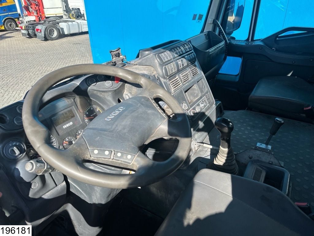 Iveco Trakker 8x4, Baruval 9m3, Manual transmission